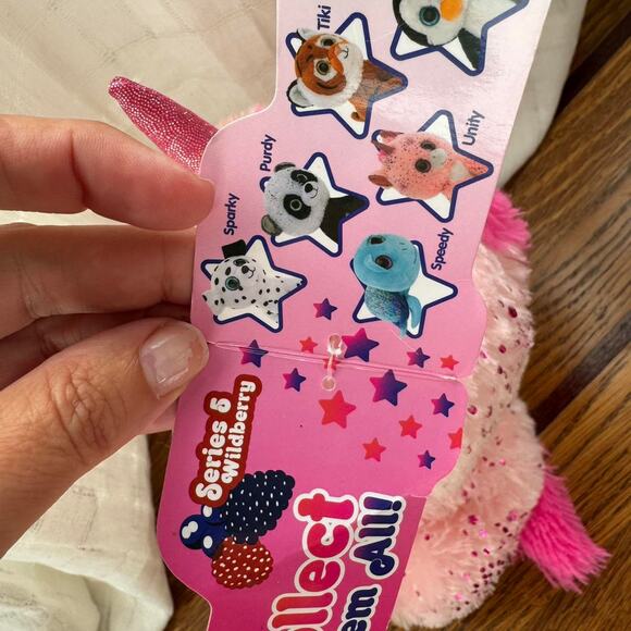 Pink and white wildberry the - Picture 2 of 3